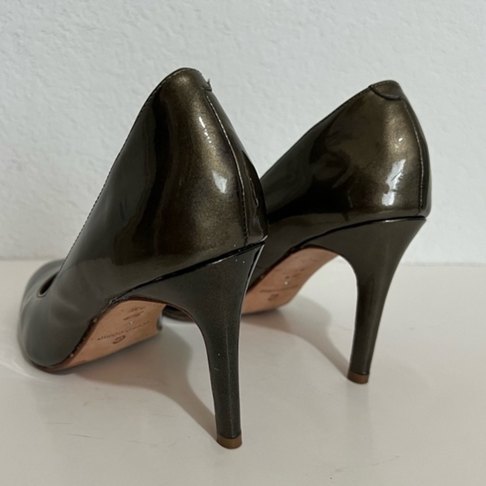 Corso Como Genuine Patent Leather Metallic Pewter Pumps Heels Size 9 - Picture 3 of 14